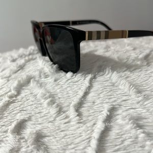 Burberry sunglasses